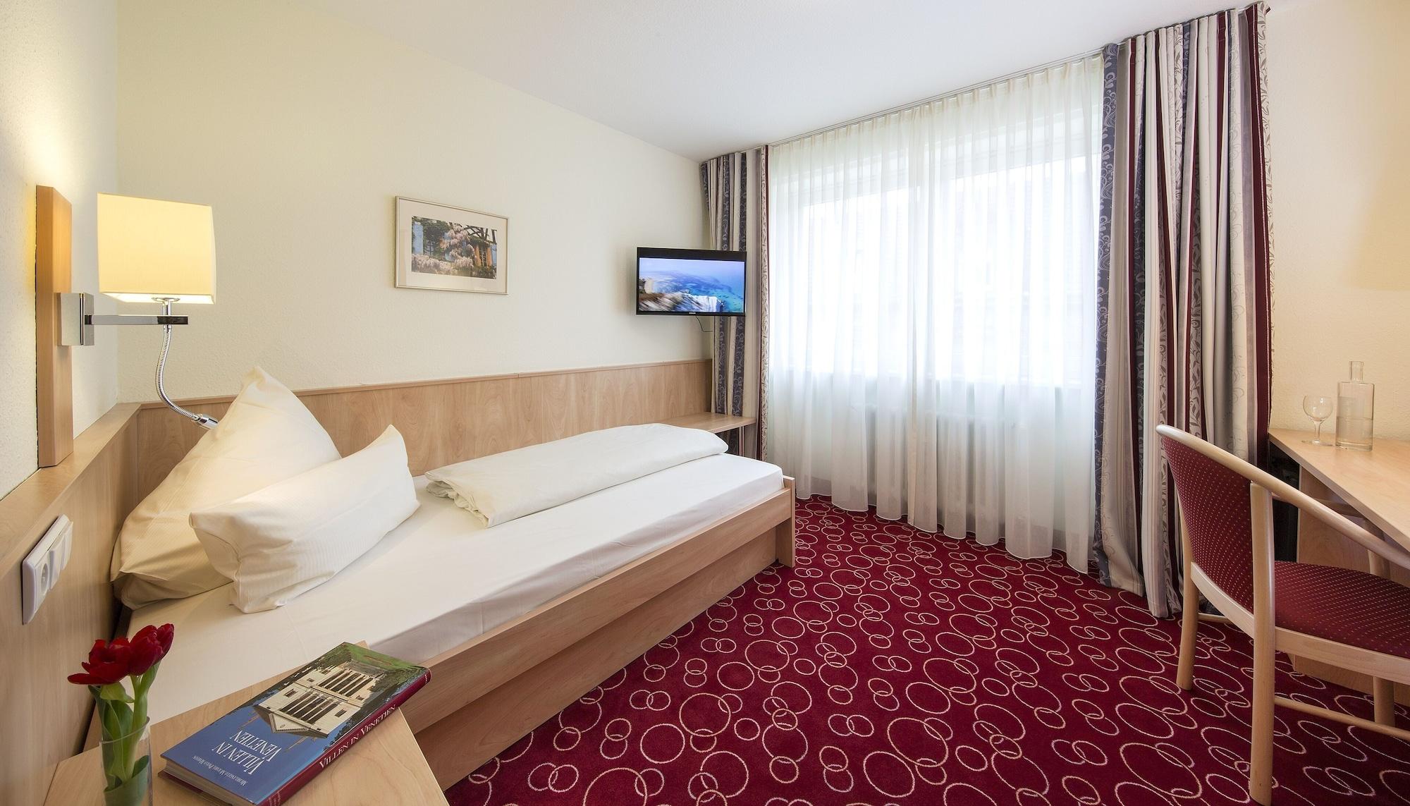 Hotel Loewengarten 斯派尔 外观 照片