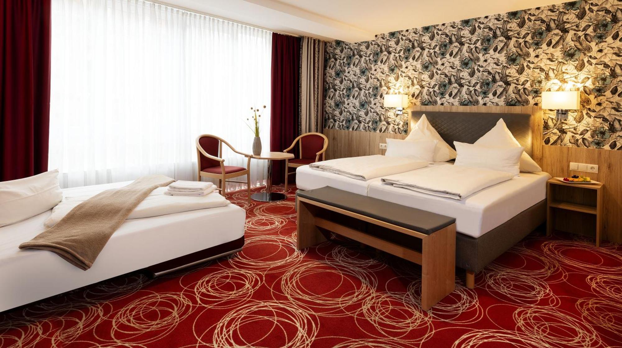 Hotel Loewengarten 斯派尔 外观 照片